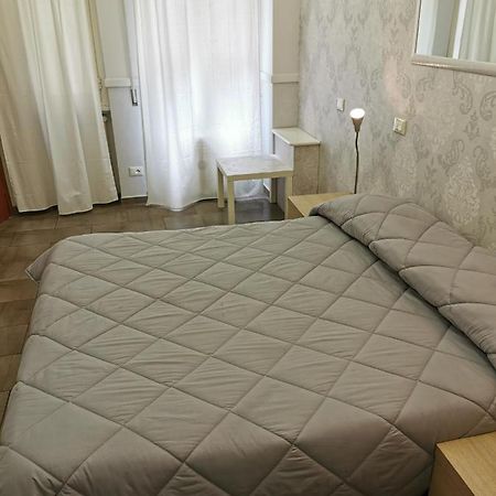 רומא Bed And Breakfast Piramide מראה חיצוני תמונה