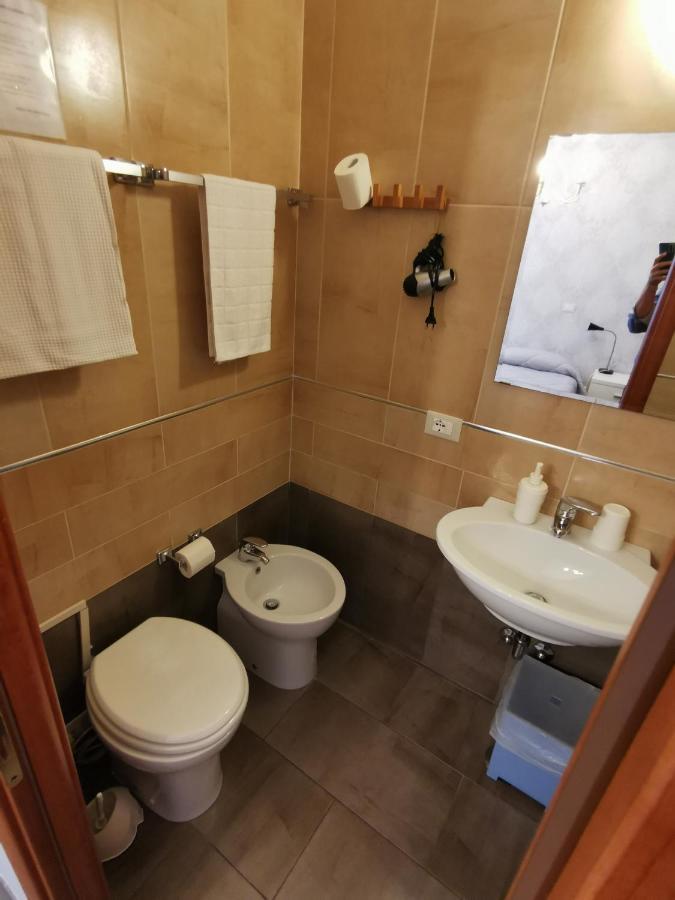 רומא Bed And Breakfast Piramide מראה חיצוני תמונה